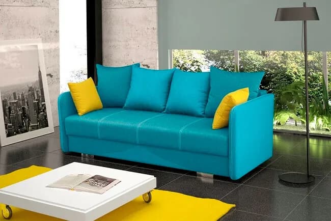 Jakie poduszki do turkusowej kanapy - idealne kolory i wzory do wnętrza